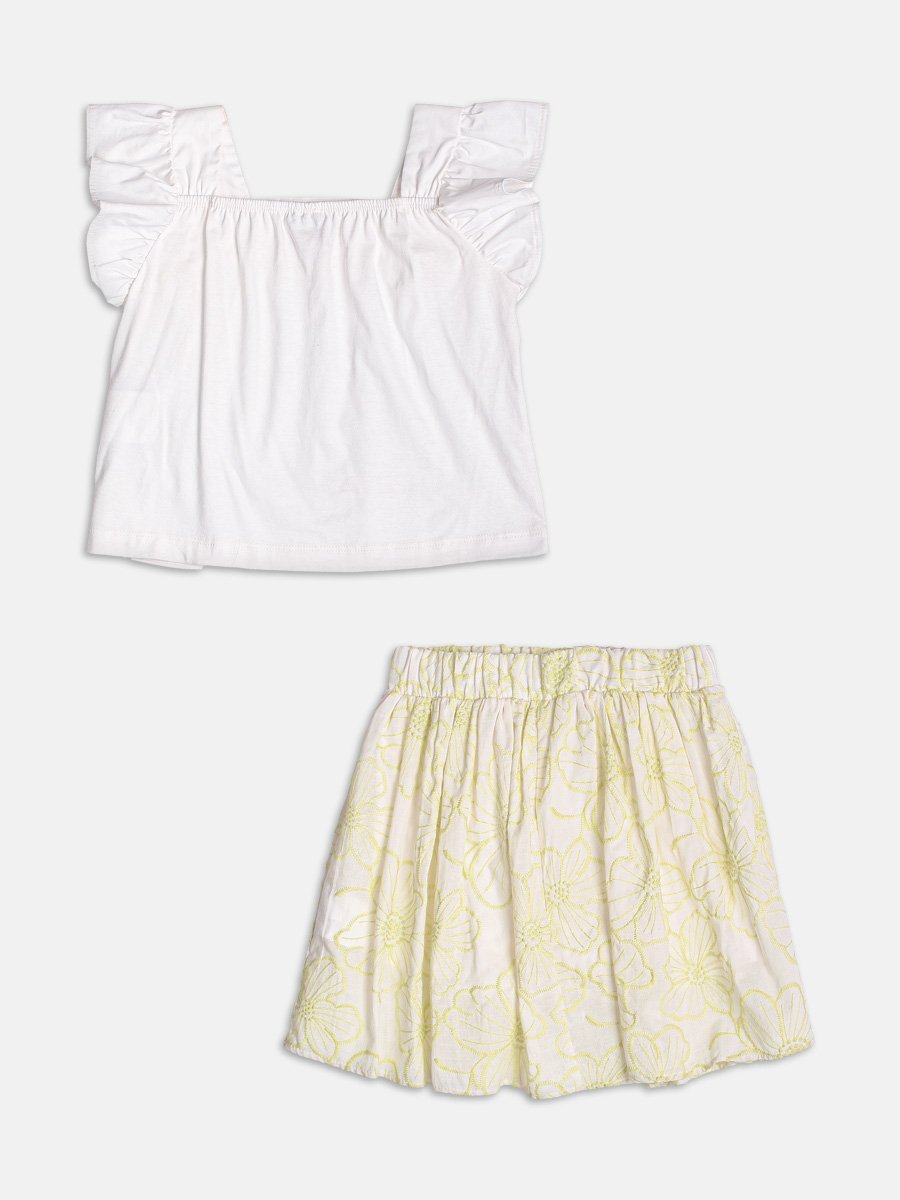 Off Set in Floral Laise